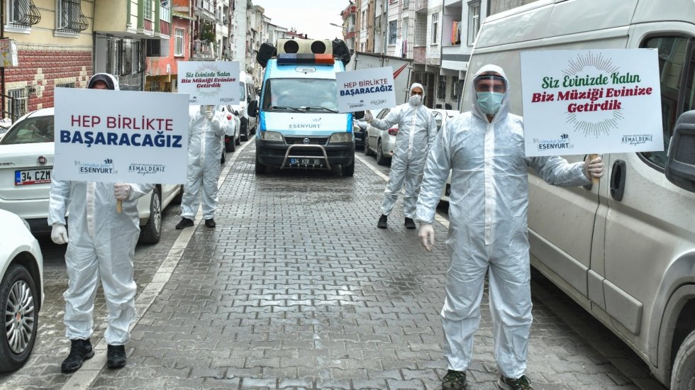 Esenyurt Belediyesi'nden müzikli dezenfeksiyon