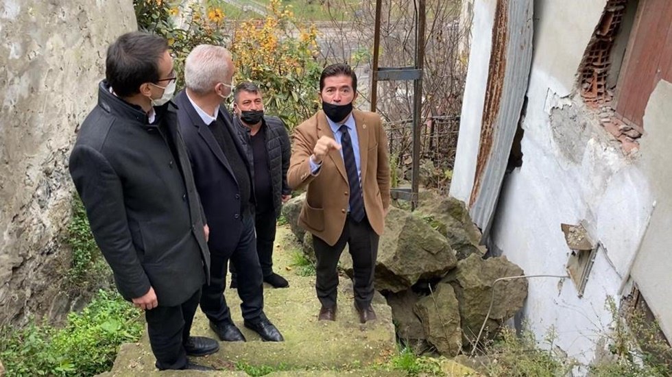 Evlerinden tahliye edilen vatandaşlar kaderlerine terkedildi