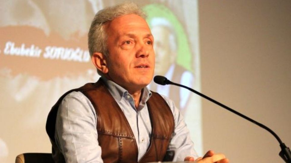 AKP'li Zafer Işık'ı kutlayan Prof. Sofuoğlu'ndan a&ccedil;ıklama: Olayın aslını bilmiyormuş!