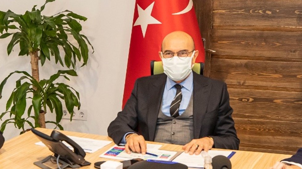 Tunç Soyer Covit-19 aşısı oldu