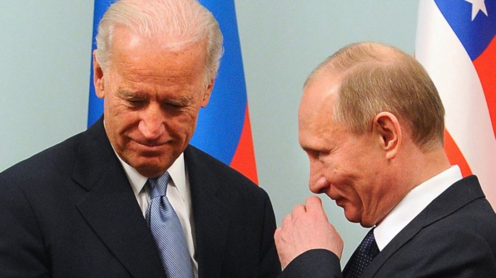 Biden, Putin ile ilk telefon g&ouml;r&uuml;şmesinde Rusya'nın se&ccedil;imlere m&uuml;dahalesini g&uuml;ndeme getirdi