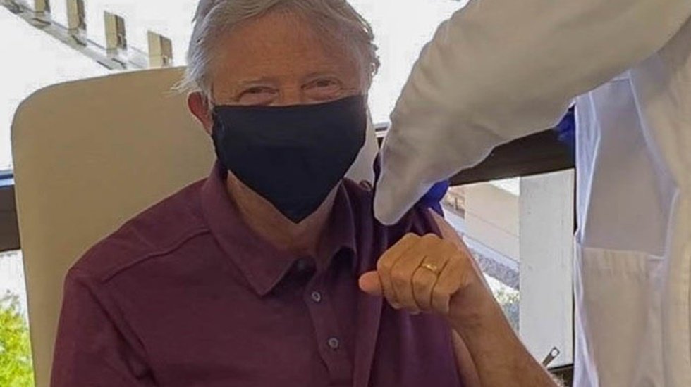 Bill Gates'ten koronavir&uuml;s salgını a&ccedil;ıklaması! Tarih verdi