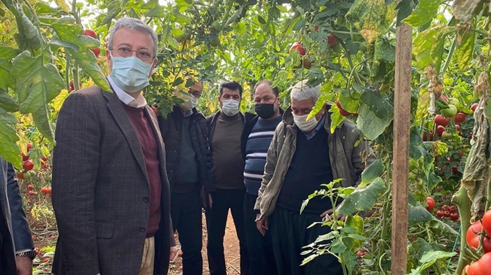 &ldquo;Borcumuzu bor&ccedil;la &ouml;demeye &ccedil;alışıyoruz. Borcu olmayan &ccedil;ift&ccedil;i yok&rdquo;