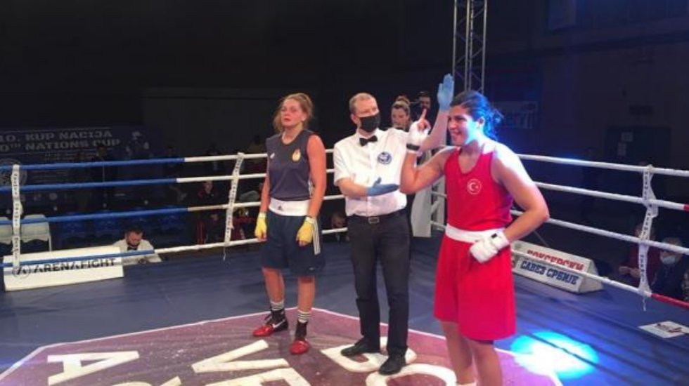Busenaz Sürmeneli'den altın, Buse Naz Çakıroğlu'ndan gümüş madalya