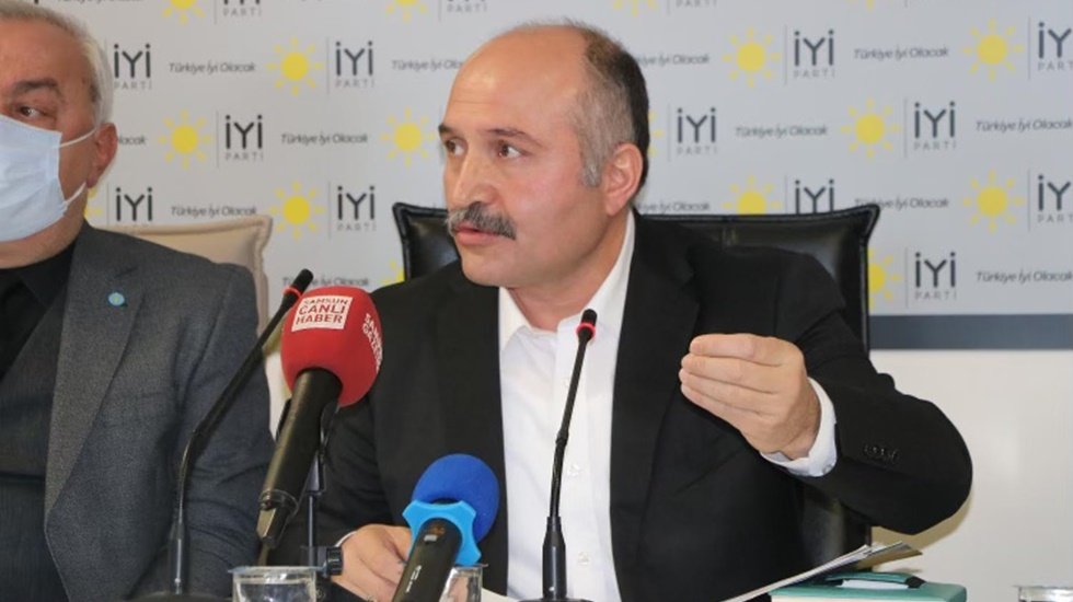 Erhan Usta: &ldquo;Samsun Belediyesi&rsquo;nde ayyuka &ccedil;ıkmış bir yolsuzluk var&rdquo;
