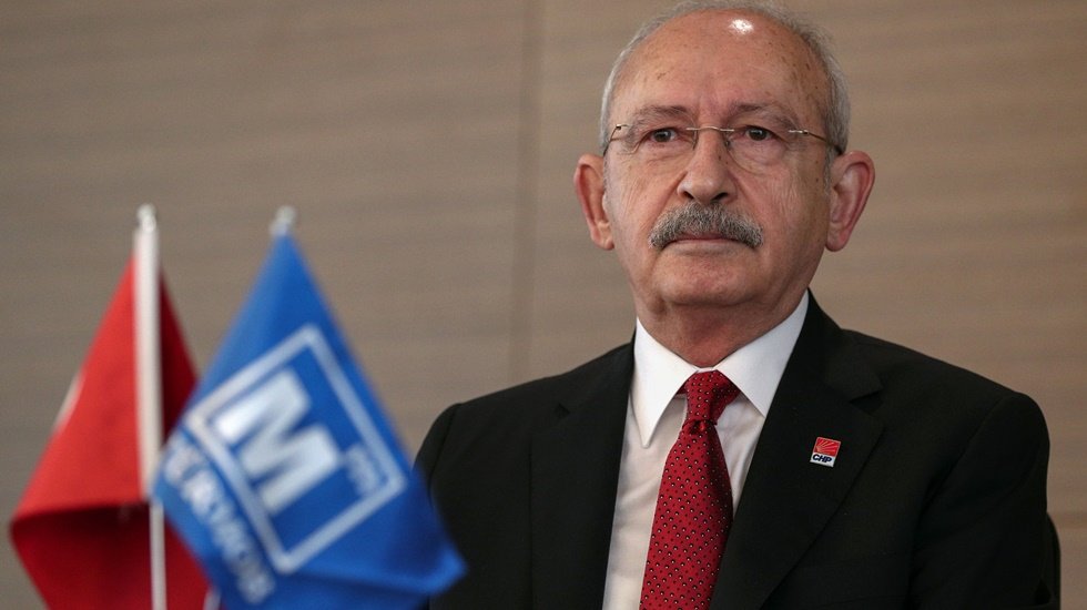 Kılı&ccedil;daroğlu'ndan &ccedil;ağrı: "SGK&rsquo;nın tarih&ccedil;esini baştan sona inceleyin"