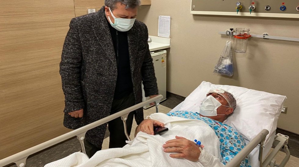 Silahlı saldırıya uğrayan Sel&ccedil;uk &Ouml;zdağ'dan, Erdoğan ve Bah&ccedil;eli'ye: Kormuyorum, susmayacağım!