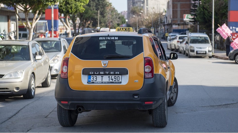 Toplu taşıma ara&ccedil;larında yaşı sınırı 10&rsquo;dan 15&rsquo;e &ccedil;ıkarıldı&hellip;