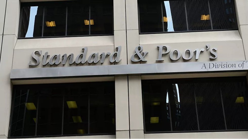 S&P, T&uuml;rkiye'nin kredi notunu 'B+', g&ouml;r&uuml;n&uuml;m&uuml;n&uuml; ise 'durağan' olarak teyit etti