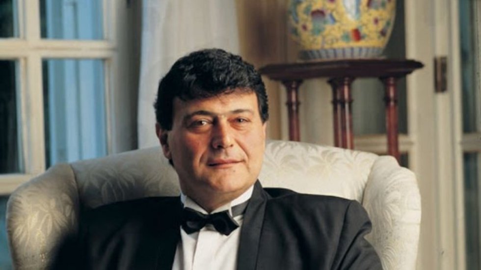 Usta sanat&ccedil;ı Ferdi &Ouml;zbeğen'in hayatı film oluyor