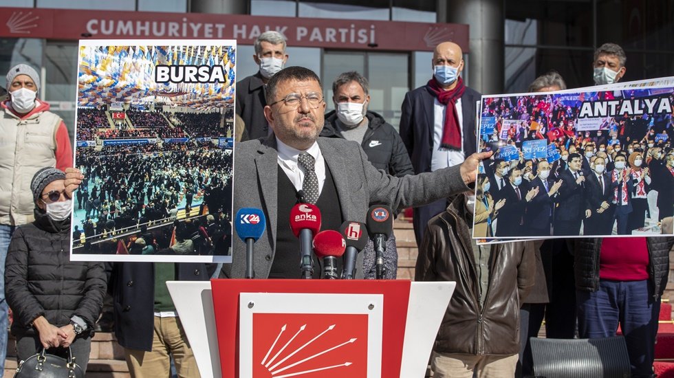 Ağbaba: &ldquo;Vir&uuml;s mutasyon ge&ccedil;irdi, mutasyondan sonra AKP&rsquo;li oldu&rdquo;