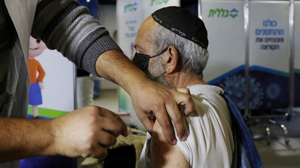 Maske zorunluluğu kalkan İsrail'de Brezilya ve Şili varyantları tespit edildi