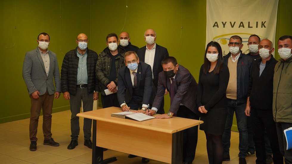 Ayvalık&rsquo;ta en d&uuml;ş&uuml;k maaş 3 bin 250 lira oldu