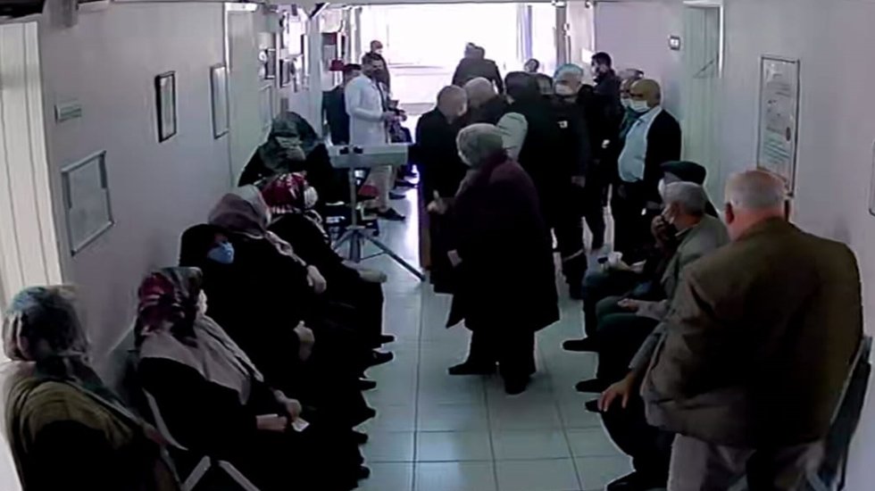 Covıd aşısı izdihamı&hellip; Aile Sağlık Merkezleri tıklım tıklım oldu