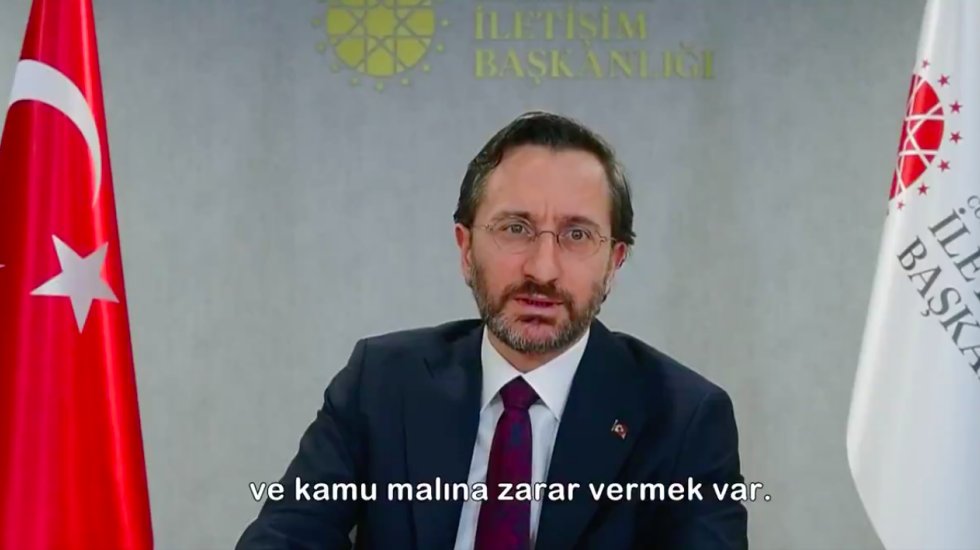Fahrettin Altun'dan İngilizce, Boğazi&ccedil;i seslenişi: K&uuml;&ccedil;&uuml;k ve radikal bir grup...