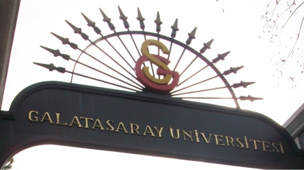 Galatasaraylılardan 1968 imza ile Boğazi&ccedil;i'ne destek geldi