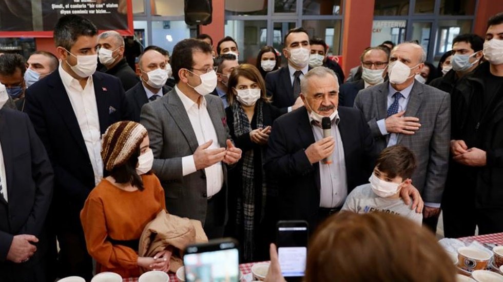 İmamoğlu: &ldquo;&Ccedil;ocuklarımız i&ccedil;in hem dua hem m&uuml;cadele edelim&rdquo;