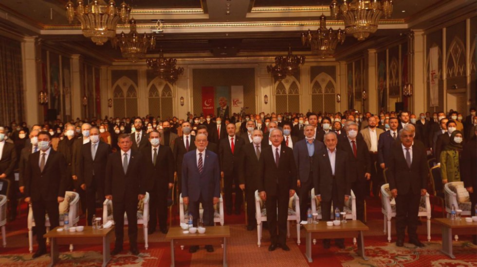 Liderler Necmettin Erbakan anmasında buluştu