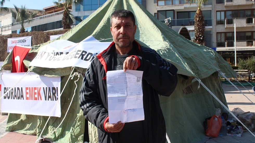 Menemen belediye iş&ccedil;ileri: "kendimizi mi yakalım"