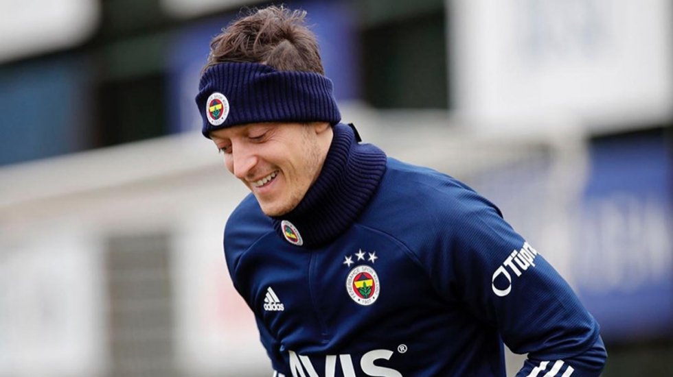 Mesut Özil'in Fenerbahçe'ye transferi Alman medya devini harekete geçirdi: Canlı yayınlayacak