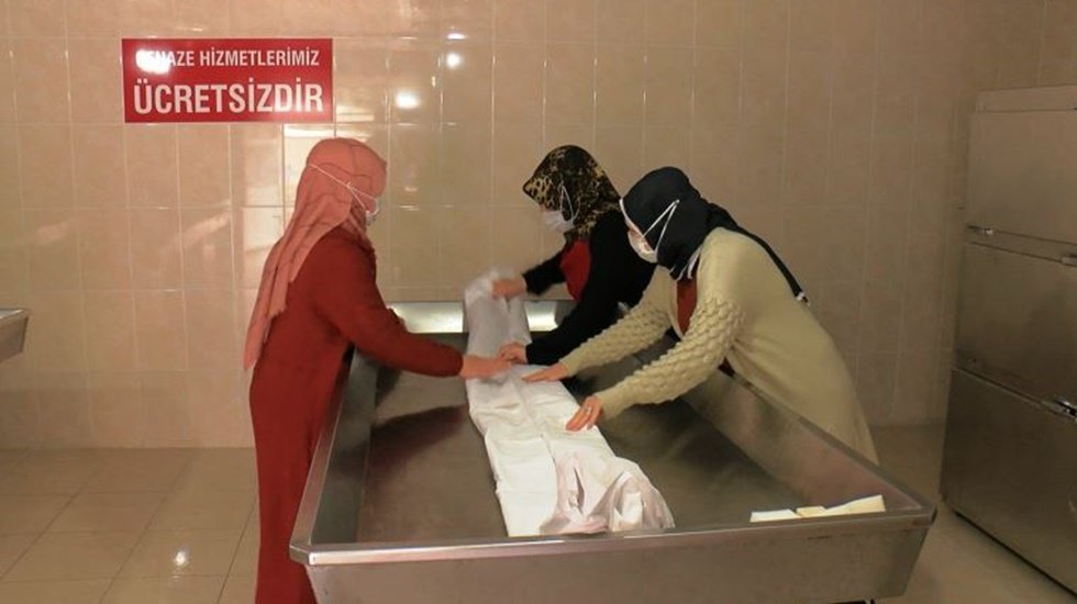 &Ouml;l&uuml;mle yaşam arasında bir meslek hik&acirc;yesi: Gassallar