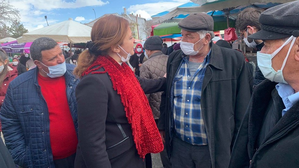 "AKP'nin a&ccedil;ıkladığı ekonomik reform paketi ekonominin &ccedil;&ouml;kt&uuml;ğ&uuml;n&uuml;n itirafıdır"