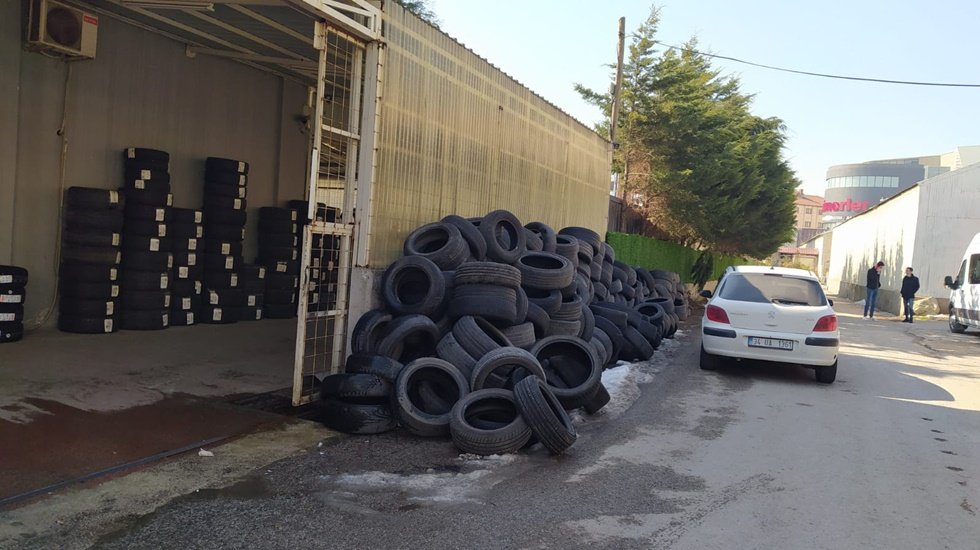 Atık lastikler geri dönüştürülüyor