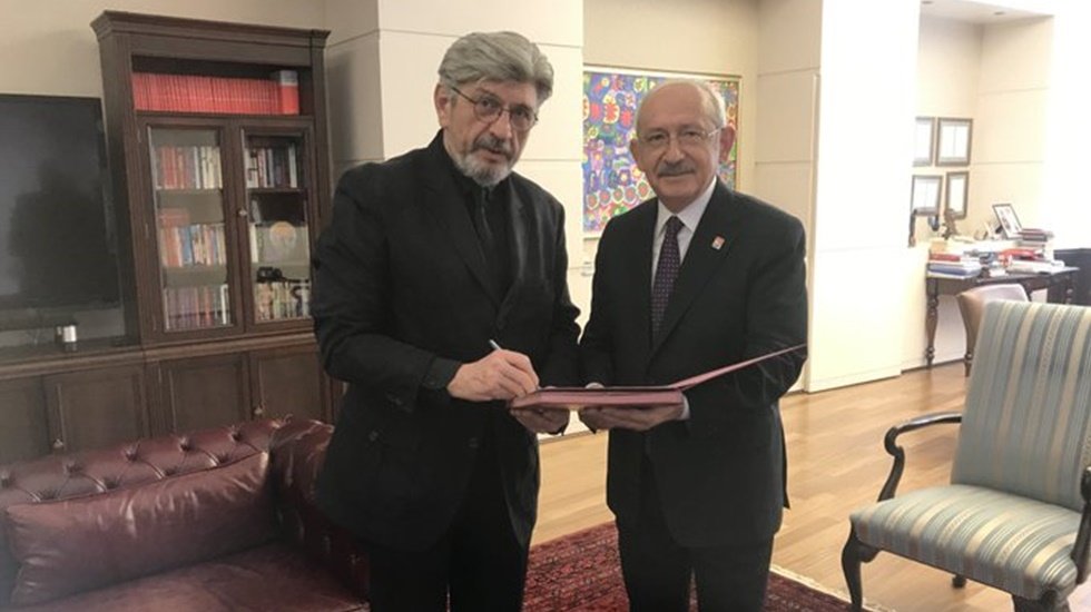 CHP&rsquo;den Saadet&rsquo;e saadet&rsquo;ten&rsquo; tekrar CHP'ye katılan Cihangir İslam'dan ilk a&ccedil;ıklama