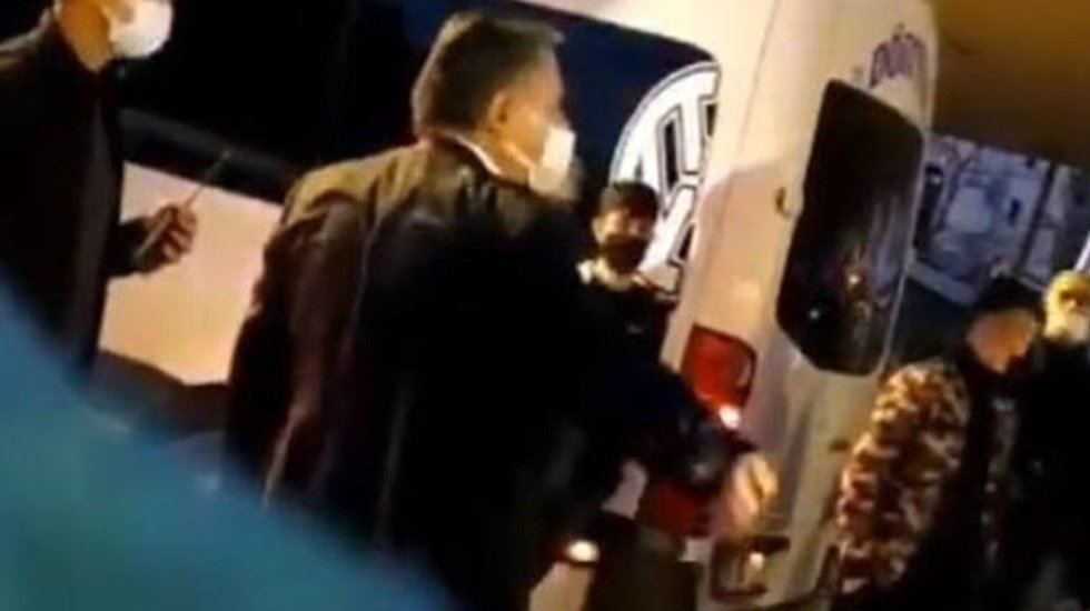 CHP, vatandaşa &lsquo;&ccedil;akal&rsquo; diyen kaymakamı Meclise taşıdı