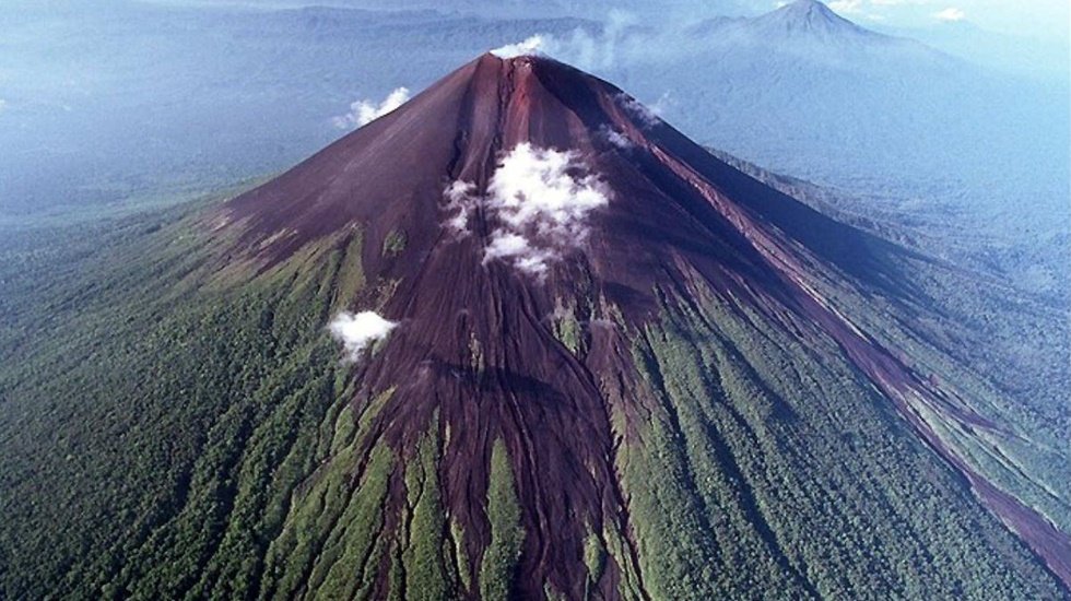 D&uuml;nyanın en b&uuml;y&uuml;k volkanı Mauna Loa uyanıyor