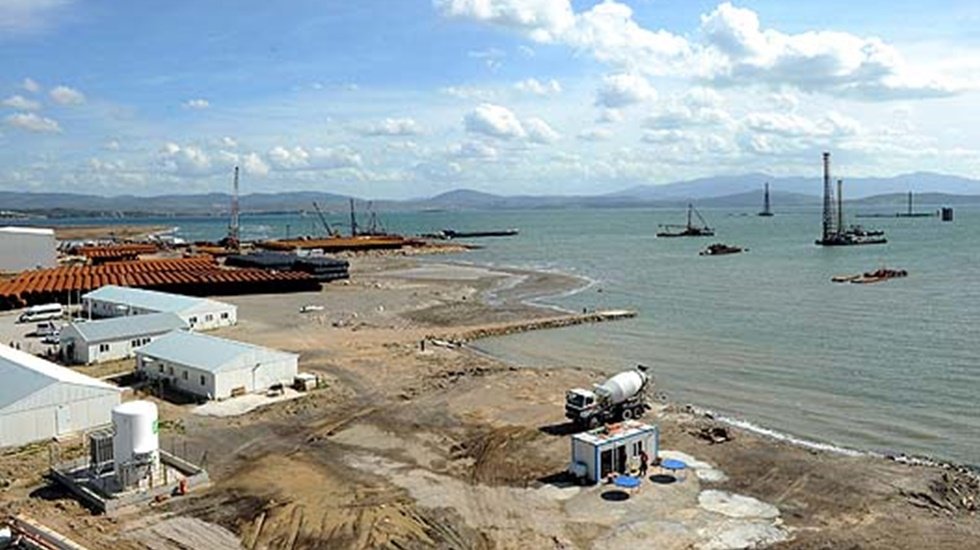 En b&uuml;y&uuml;k on limandan biri olacaktı kaderine terk edildi!