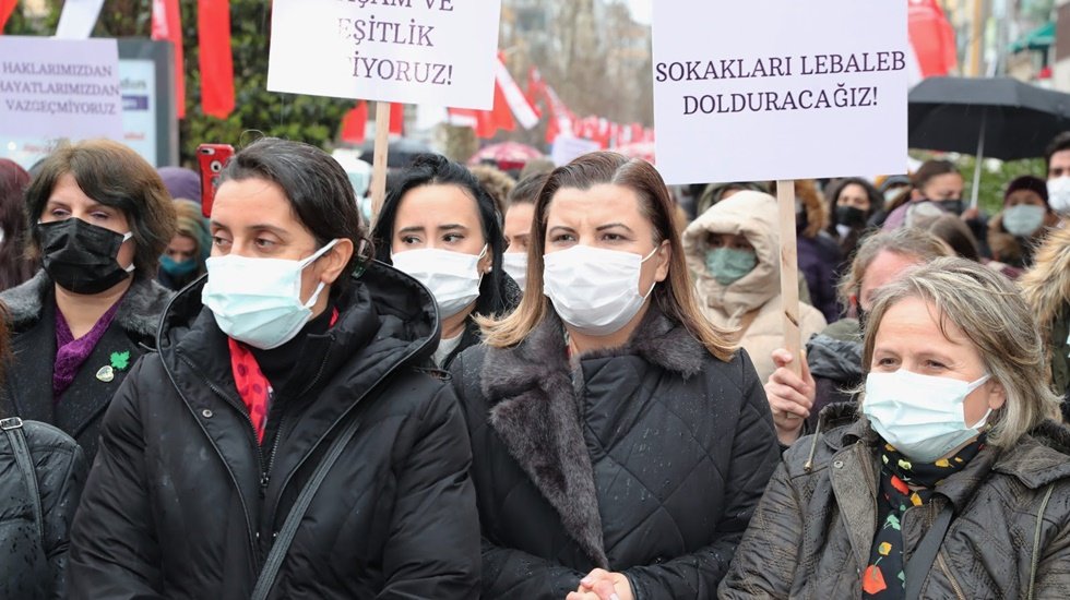 H&uuml;rriyet, İstanbul S&ouml;zleşmesi&rsquo;nin feshedilmesine &lsquo;hayır&rsquo; dedi
