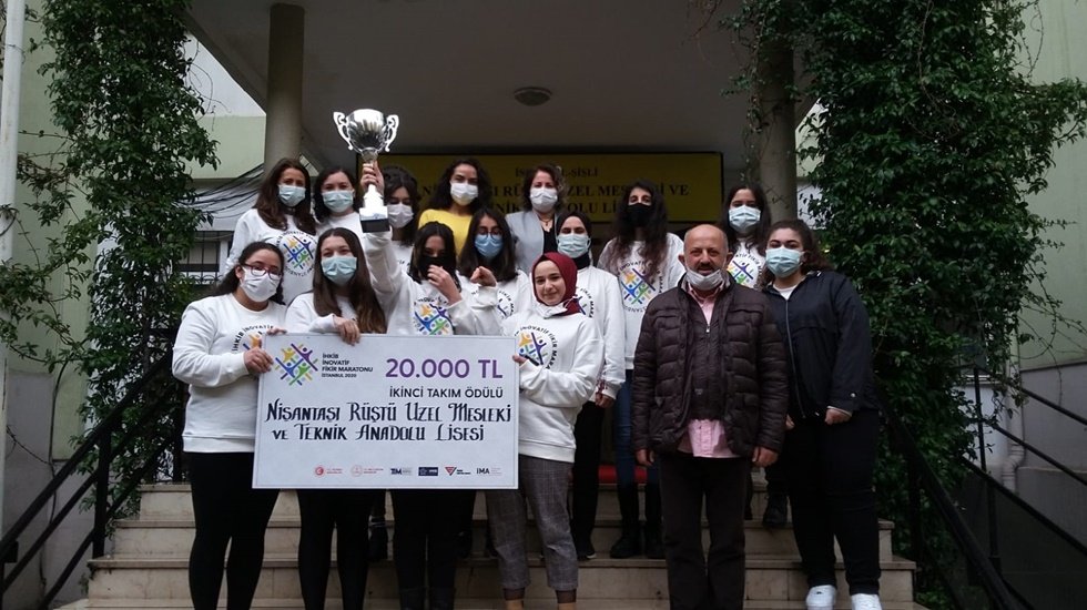İnovatif Fikir Maratonuna kız öğrenciler damga vurdu