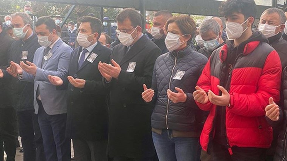 A Haber, Cenazede "Erkeklerin yanında saf tuttu" deyip Kaftancıoğlu'nu hedef aldı