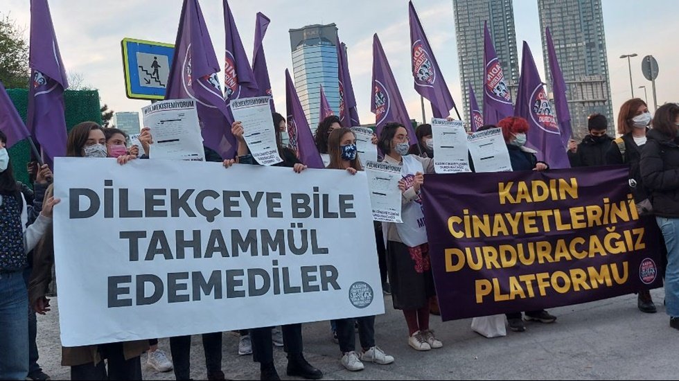 Bir kadının şikayet dilek&ccedil;esine bile tahamm&uuml;l edemediler