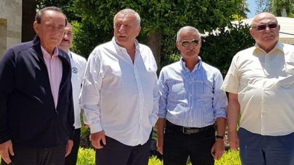 https://yenisoluk.com/uploads/2021/04/cakici-nin-yakin-arkadasi-cakmaktas-tantehdit-zehirli-dillerinizi-kesmeyi-de-sizi-itlaf-etmeyi-de-biliriz