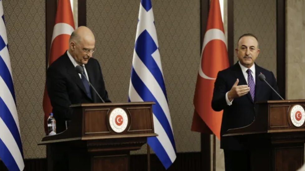 &Ccedil;avuşoğlu-Dendias gerilimi sonrası Yunanistan'dan ilk a&ccedil;ıklama