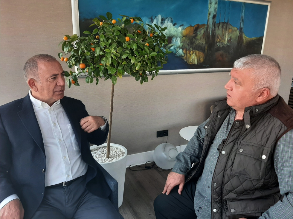 https://yenisoluk.com/uploads/2021/04/gürsel tekin 2