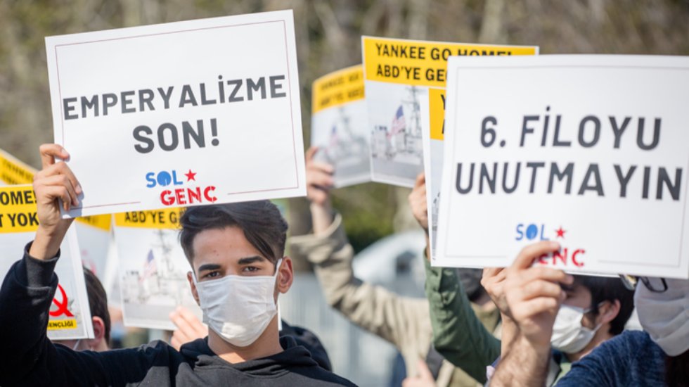 Gen&ccedil;lik &ouml;rg&uuml;tleri '6. filoyu unutmayın' dedi: "Bu memleket bizim, kahrolsun emperyalizm"