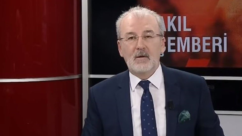 Hulki Cevizoğlu'nun AKP'ye yanaşmasının form&uuml;l&uuml;