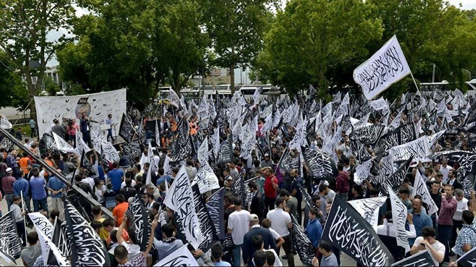 İstanbul&rsquo;da Valiliğin yasakladığı hilafet toplantısında karar