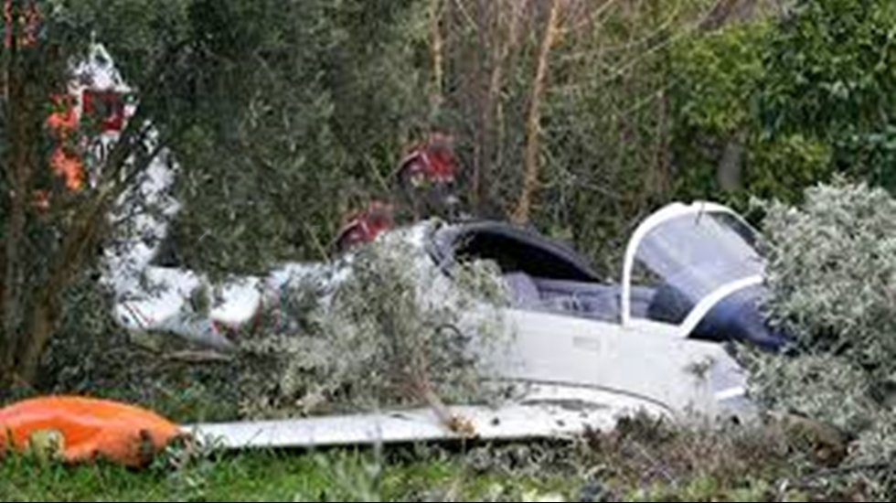 İzmir'de askeri u&ccedil;ak d&uuml;şt&uuml;