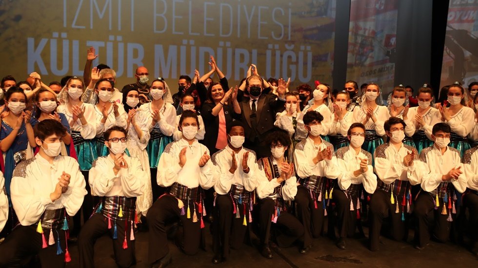 İzmit'in 3 bin yıllık k&uuml;lt&uuml;r hik&acirc;yesi herkesi b&uuml;y&uuml;ledi