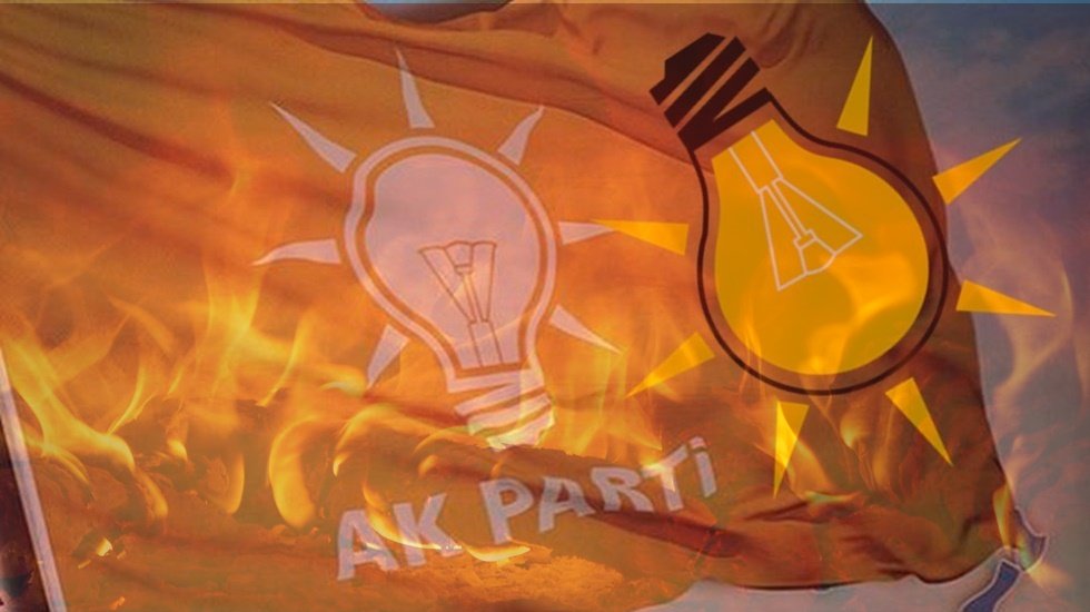Tarhan'ın ardından AKP'de istifalar başladı&hellip;