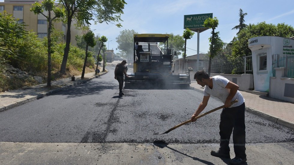 Avcılar Belediyesi ‘vatandaşlarımızın ayağına taş değmesin’ dedi ve kolları sıvadı