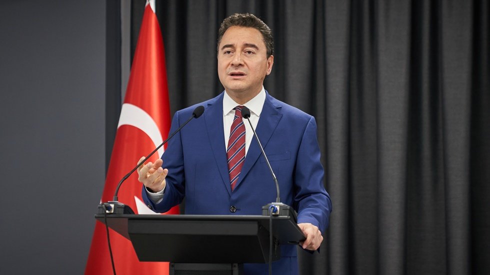 Babacan: "T&uuml;rkiye artık kronik y&uuml;ksek enflasyon d&ouml;nemine girmiştir"