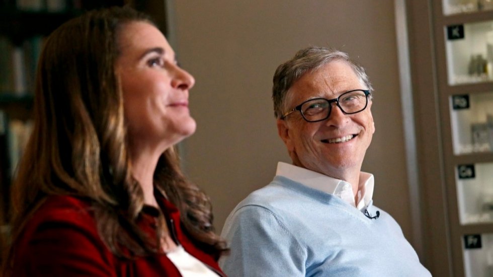 Bill Gates ve eşi Melinda Gates ile boşanma kararı aldıklarını duyurdu