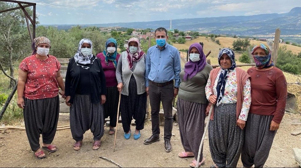 Bu k&ouml;yde her hane icralık!