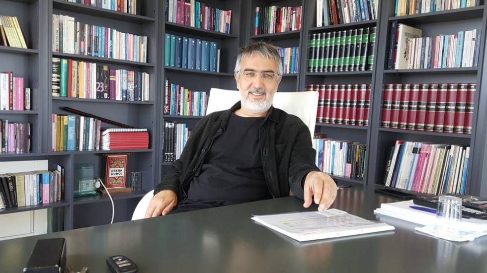 https://yenisoluk.com/uploads/2021/05/erkan-mumcu