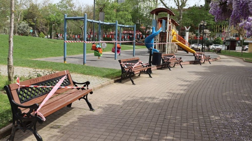 İzmit&rsquo;te t&uuml;m sosyal alanlara&nbsp;şeritli &ouml;nlem